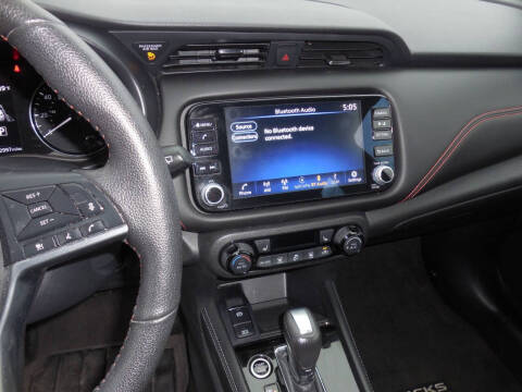 2021 Nissan Kicks SR