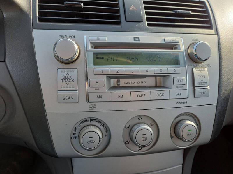 2005 Toyota Camry Solara SE V6