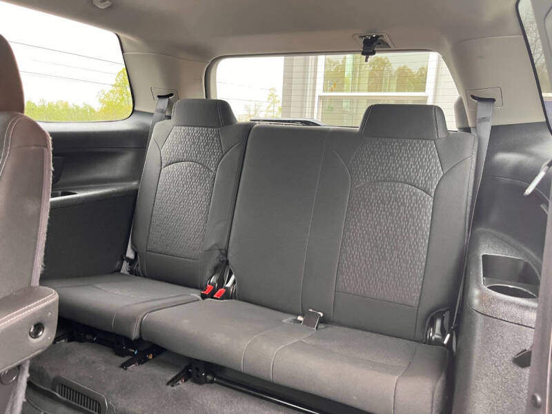 2015 GMC Acadia SLE-2