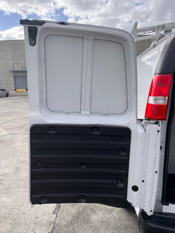 2019 Chevrolet Express 2500