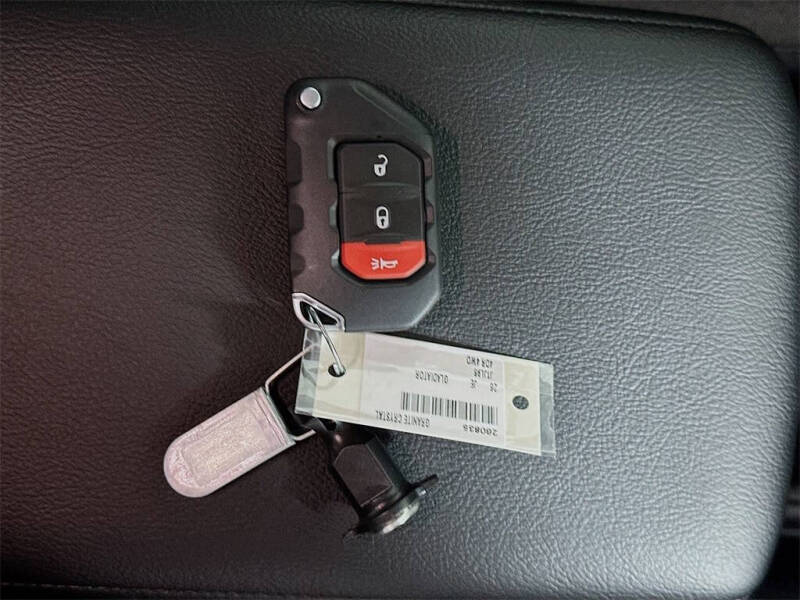 2026 Jeep Gladiator Sport