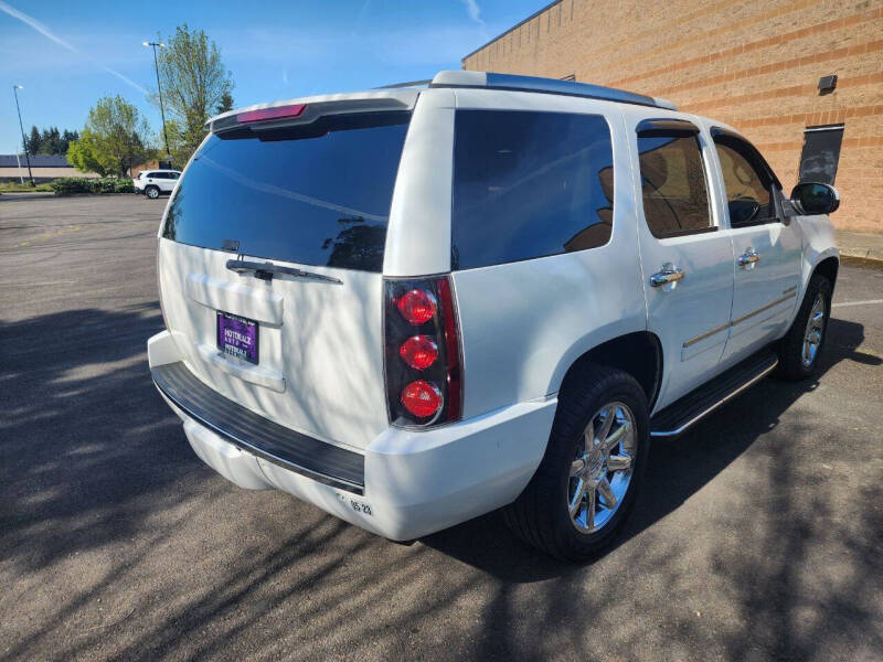 2011 GMC Yukon Denali