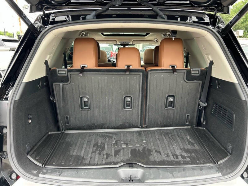 2024 Nissan Pathfinder Platinum