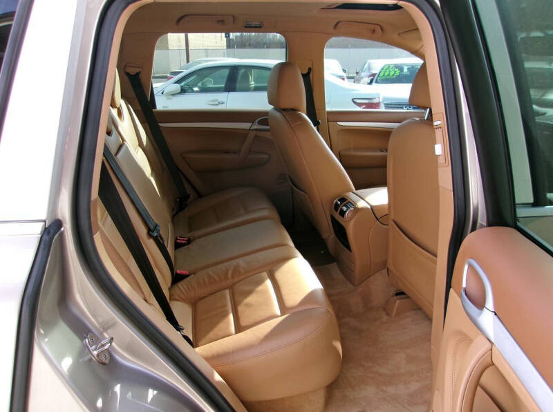 2004 Porsche Cayenne S