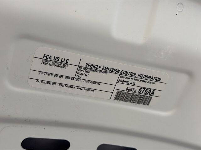 2025 Chrysler Pacifica Select