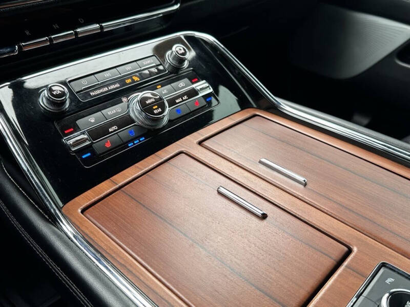 2020 Lincoln Navigator L Reserve