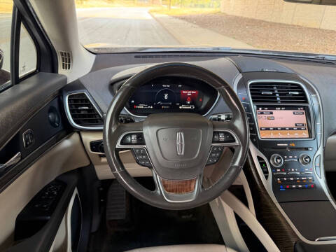 2019 Lincoln Nautilus Reserve