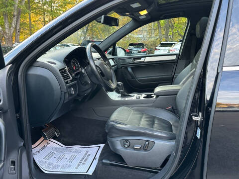 2014 Volkswagen Touareg V6 R-Line