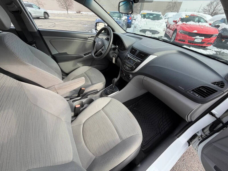 2016 Hyundai Accent SE