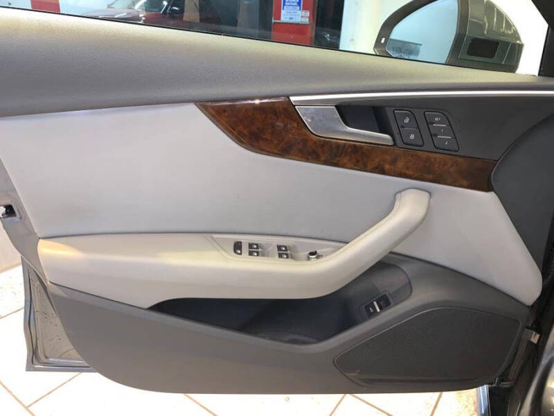 2019 Audi A4 quattro Premium 45 TFSI