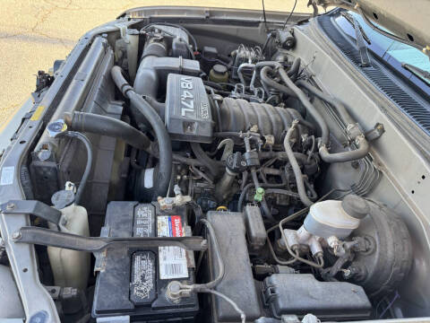 2005 Toyota Sequoia SR5