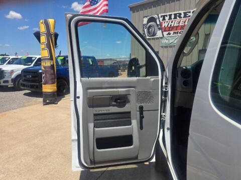 2014 Ford E-Series E-150