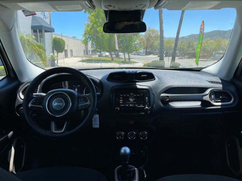 2016 Jeep Renegade Latitude 75th Anniversary