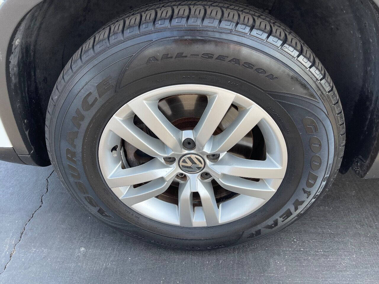 2016 Volkswagen Tiguan  - $10,900