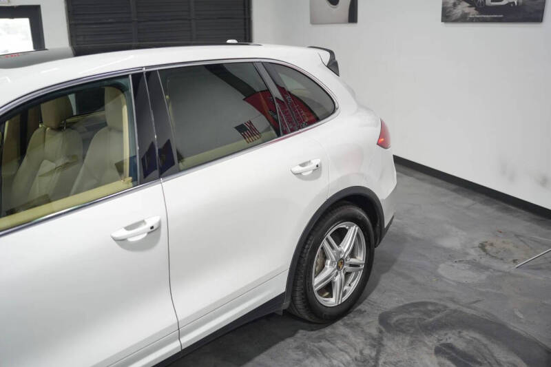 2014 Porsche Cayenne S Hybrid