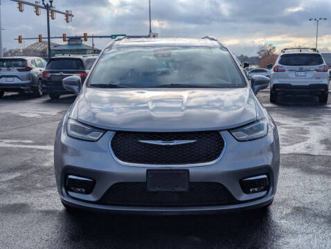 2021 Chrysler Pacifica Touring L