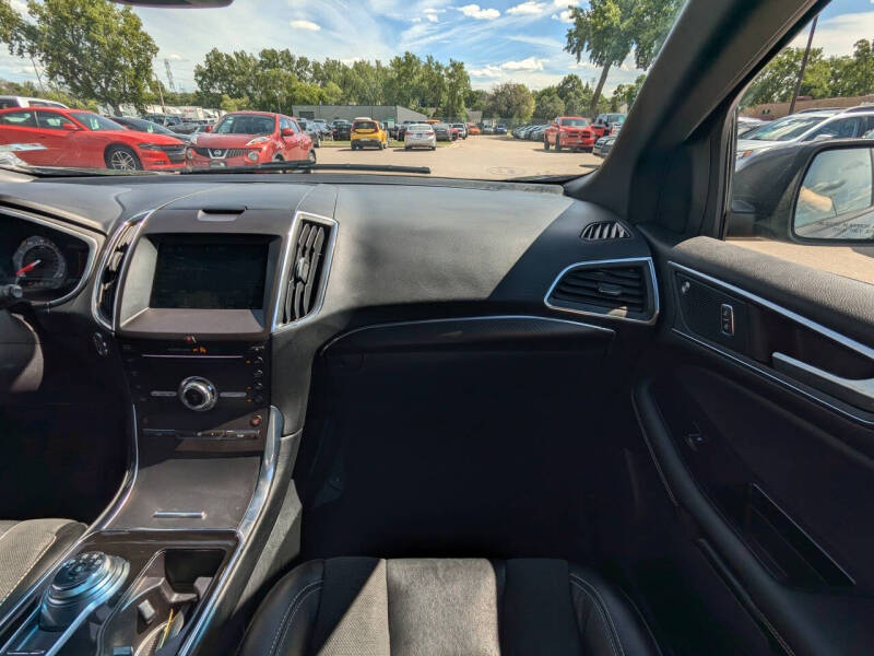 2019 Ford Edge ST