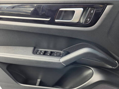 2022 Porsche Cayenne