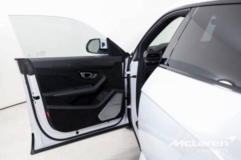 2024 Lamborghini Urus Performante