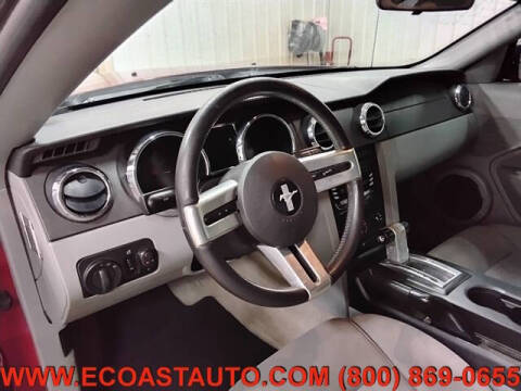 2007 Ford Mustang V6 Deluxe