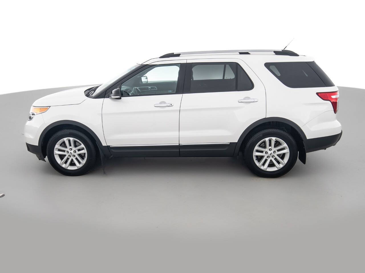 Used Car 2015 Ford Explorer  Xlt Awd 4dr Suv For Sale Under $10,000 In Coal City, Illinois