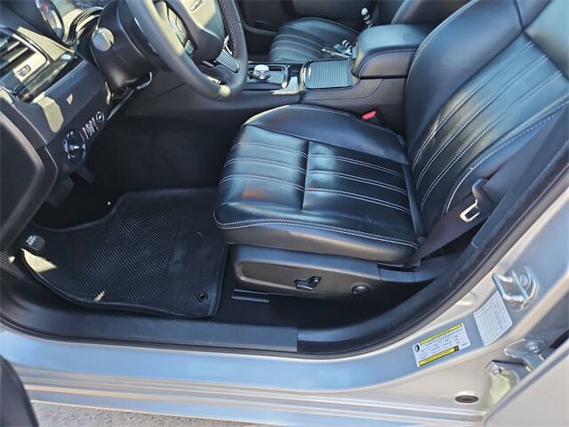 2023 Chrysler 300 S V6