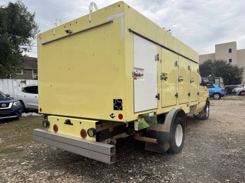 2019 Ford E-Series E-450 SD