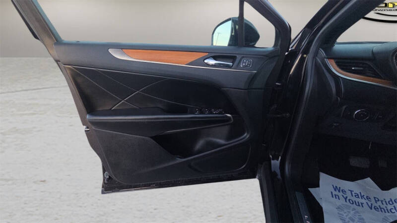 2019 Lincoln MKC Select