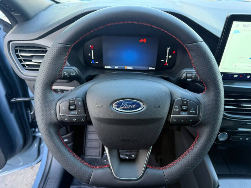 2025 Ford Escape Hybrid ST-Line