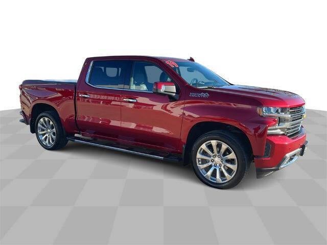 Used 2019 Chevrolet Silverado 1500 High Country with VIN 3GCUYHED2KG197014 for sale in Waterloo, IA