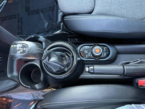 2016 MINI Hardtop 4 Door Cooper