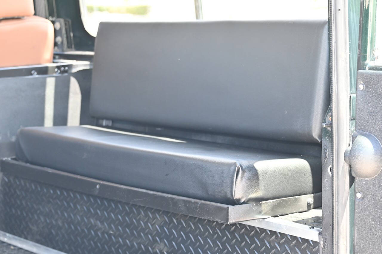 1998 Land Rover Defender 24