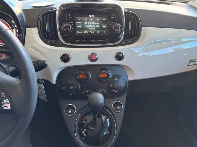 2017 FIAT 500 Lounge