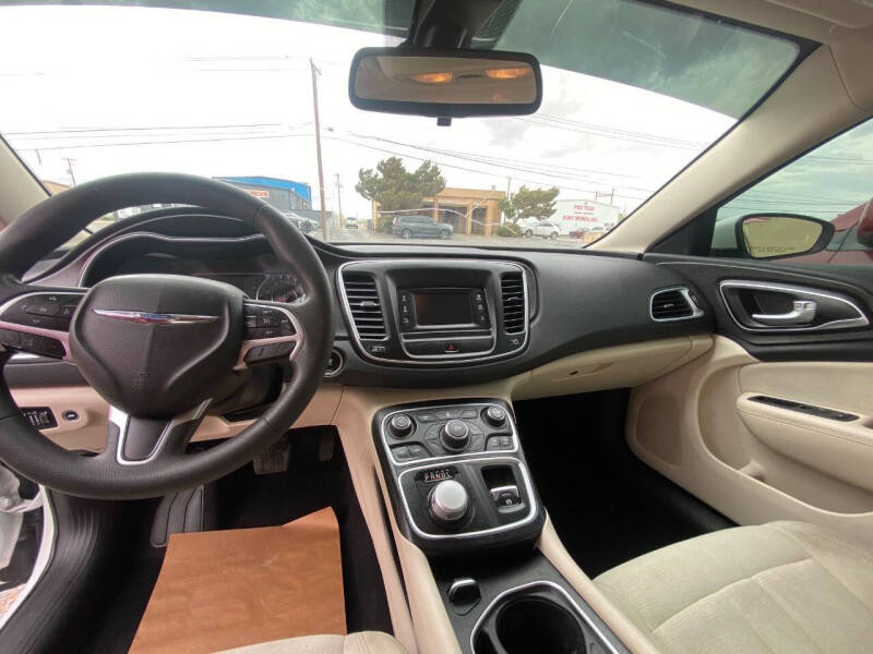 2015 Chrysler 200 Limited
