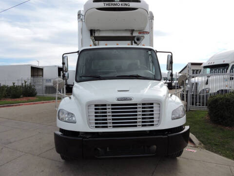 2017 Freightliner M2 106