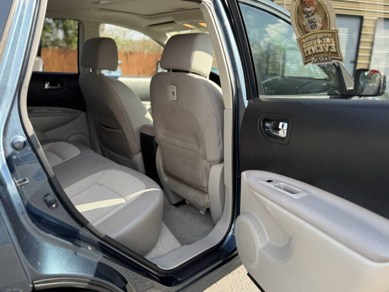 2012 Nissan Rogue SV