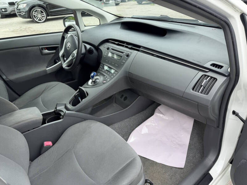 2010 Toyota Prius II
