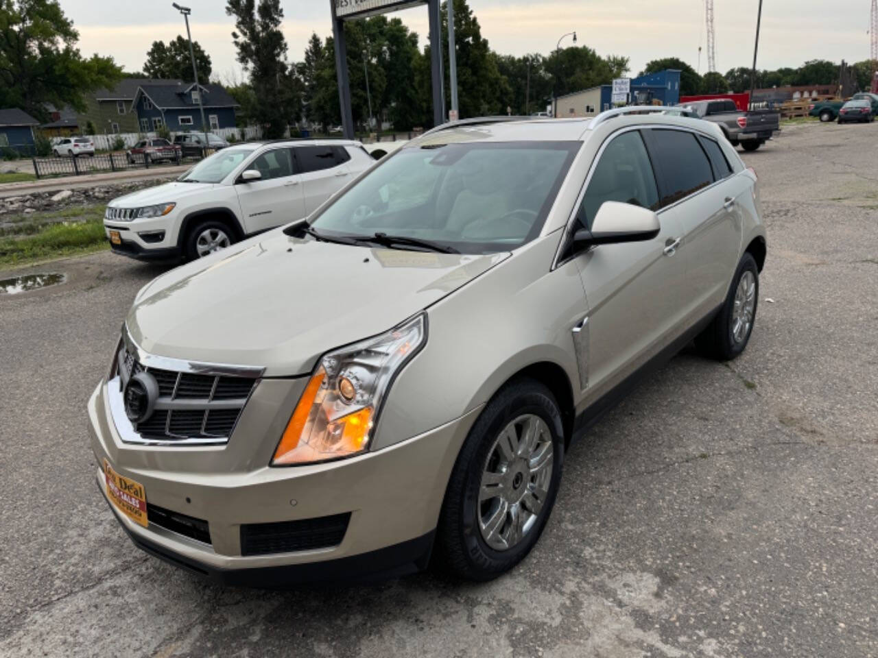 2013 Cadillac SRX for sale at BEST DEAL AUTO SALES in Moorhead, MN