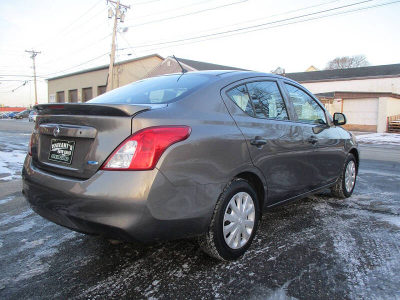 2014 Nissan Versa 1.6 S Plus