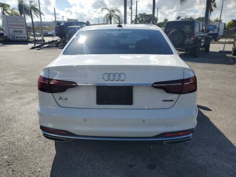 2022 Audi A4 quattro Premium 40 TFSI