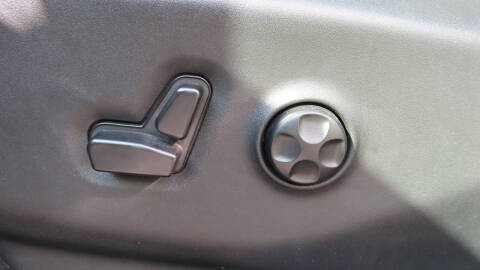 2024 Chrysler Pacifica Touring