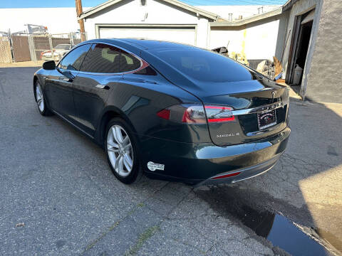 2014 Tesla Model S 85