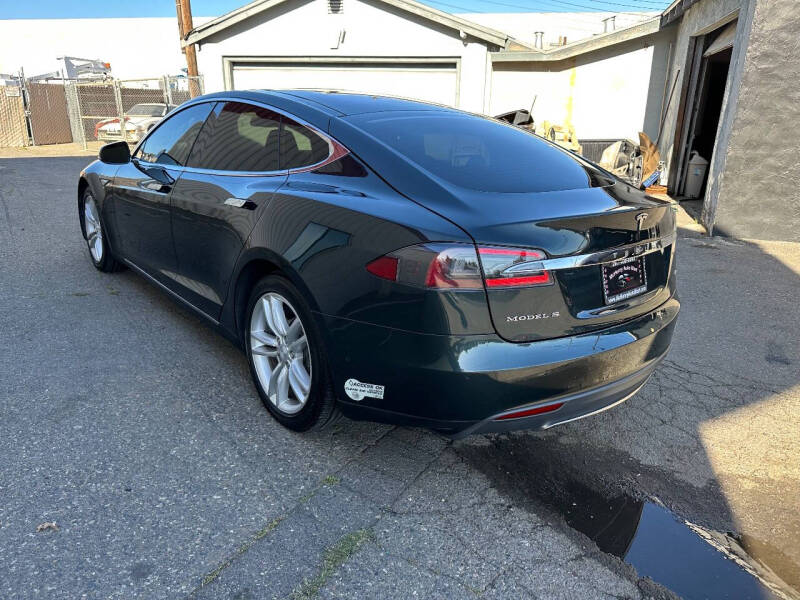 2014 Tesla Model S 85
