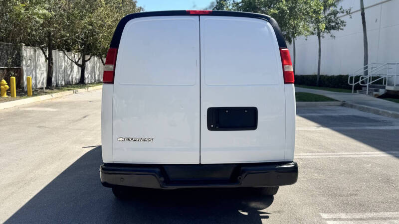 2016 Chevrolet Express 3500