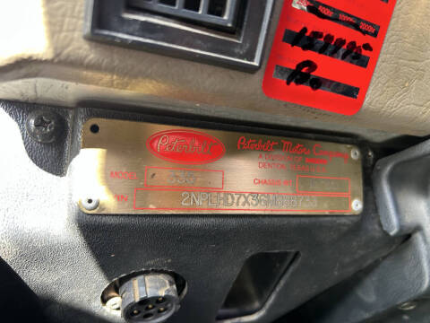 2006 Peterbilt 335 Mechanic's Truck