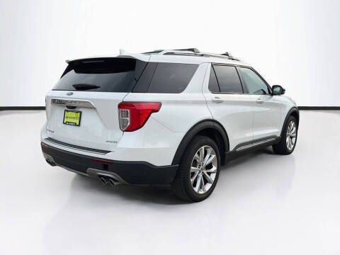 2023 Ford Explorer Platinum