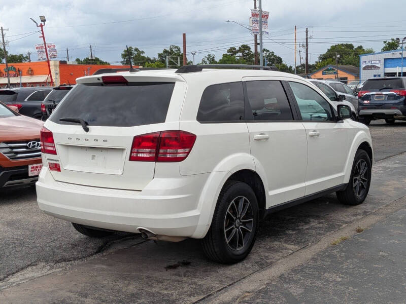2018 Dodge Journey SE