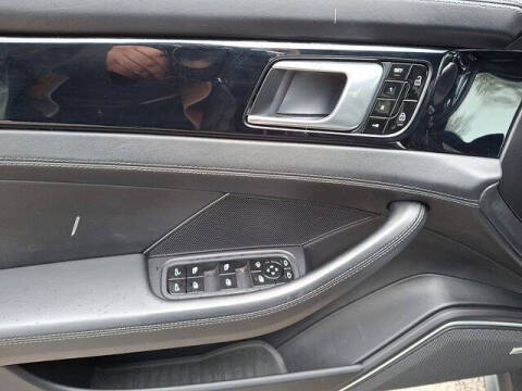 2019 Porsche Panamera 4