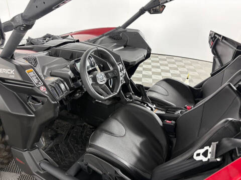 2024 Can-Am Maverick 900