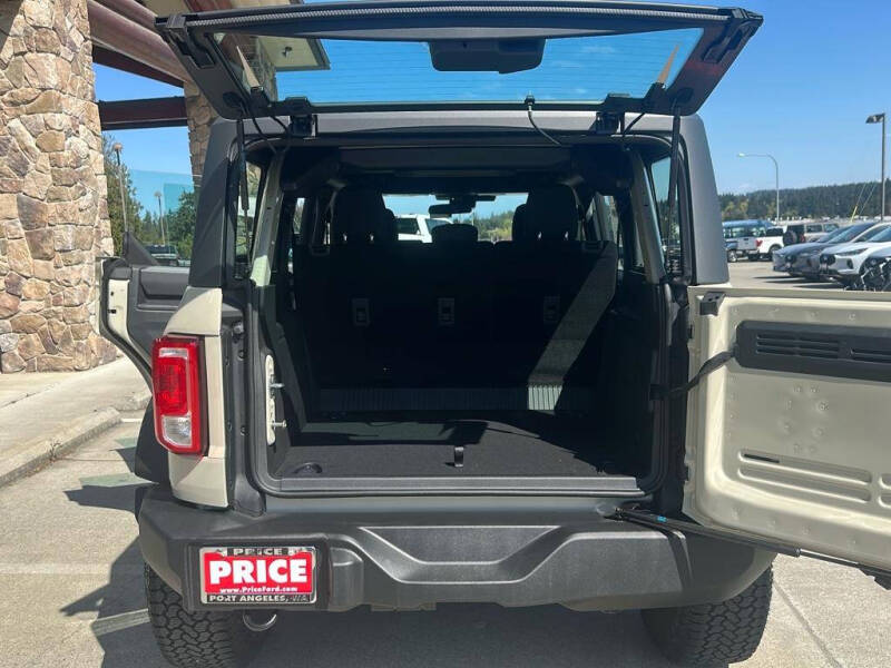 2025 Ford Bronco 4-Door Base - Photo 13